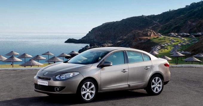 В разборе Renault Fluence 1.6 16v МКПП