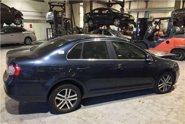 Разобран на запчасти Volkswagen Jetta 5 2004-2010