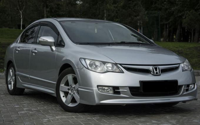 В разборе Honda Civic 4d FD 2005-2012 год