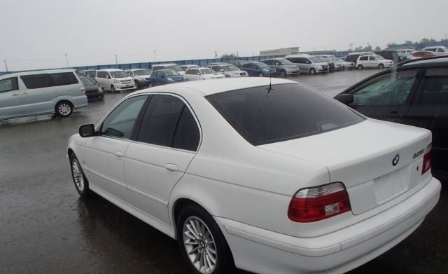 Разбор BMW e39 525i m54b25 alpinweiss 3 (300)