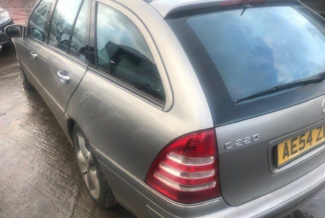 Разбор на запчасти Mercedes C W203 2000-2007