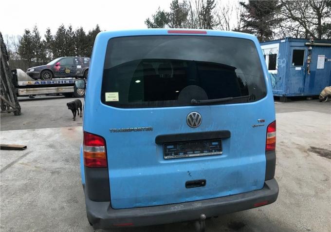 Разбор на запчасти Volkswagen Transporter 5 2003-2