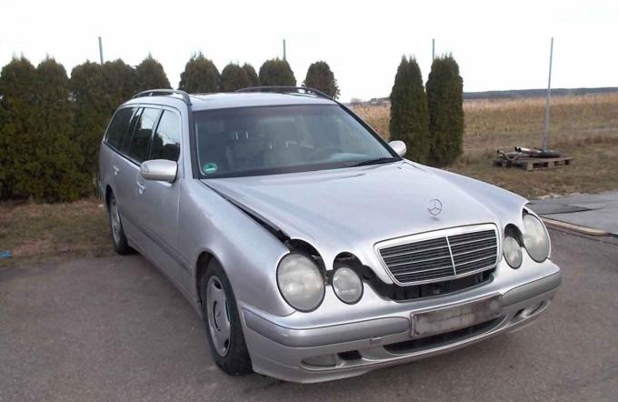 W210 Mercedes E По запчастям