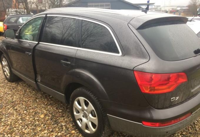 Audi Q7 2007г. на запчасти