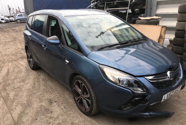 Разобран на запчасти Opel Zafira C 2011