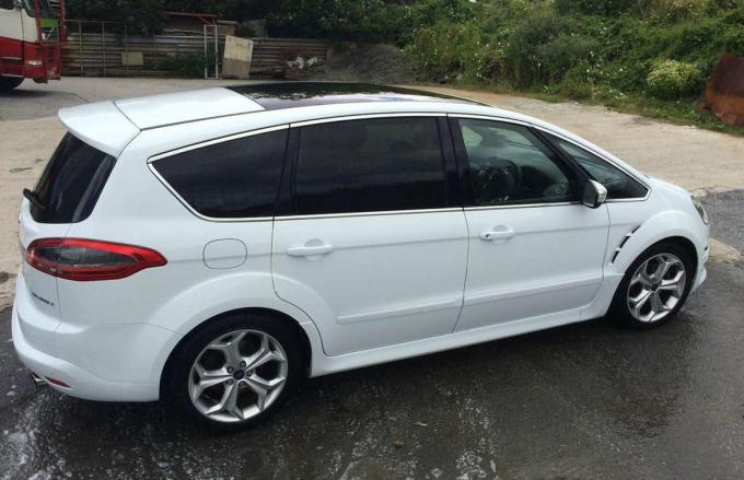 Ford S-MAX 2013 г на запчасти