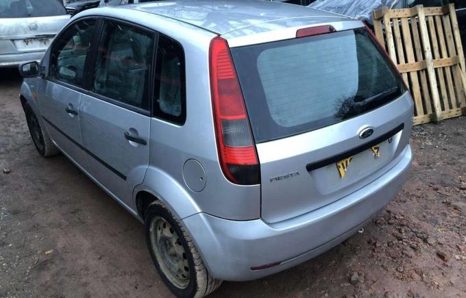 Ford Fiesta 2005 г на запчасти