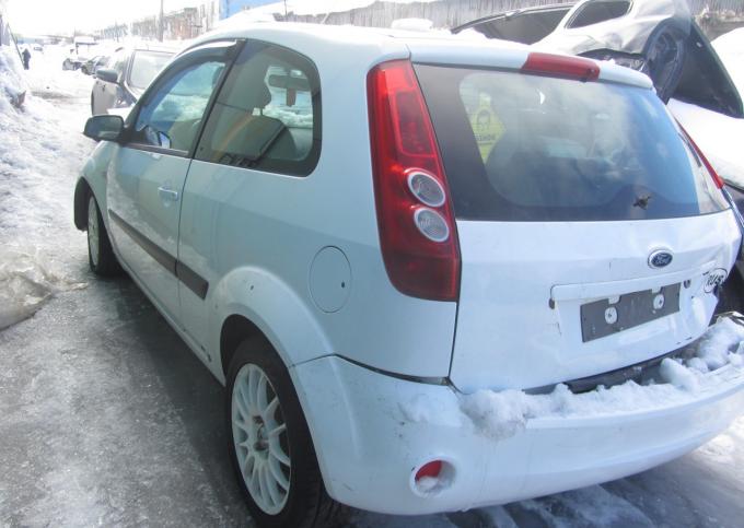 8 Запчасти на Ford Fiesta 5 V MK5 купе 2008 год