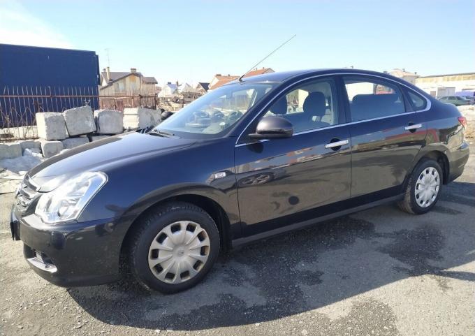 Nissan almera g15