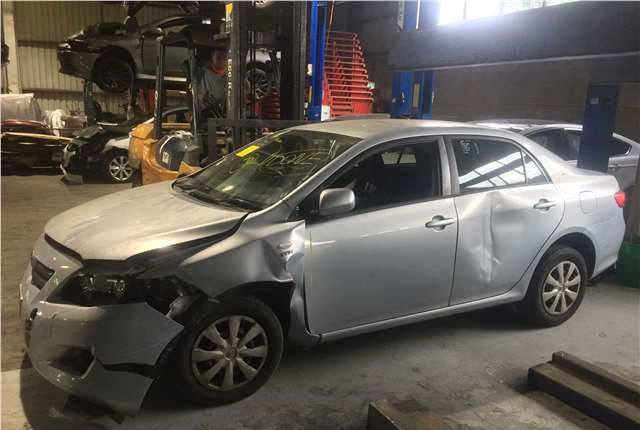 Разобран на запчасти Toyota Corolla E15 2006-2013