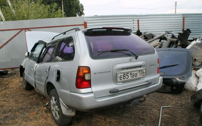 Разбор toyota corolla ae100