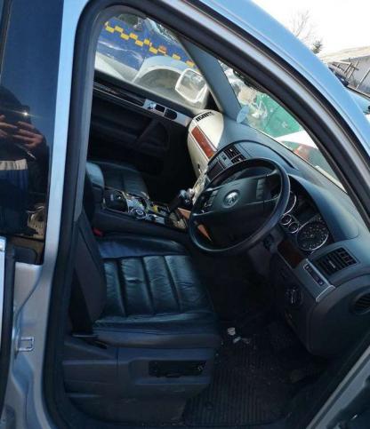 VW Touareg 3.0D BKS 07г на запчасти