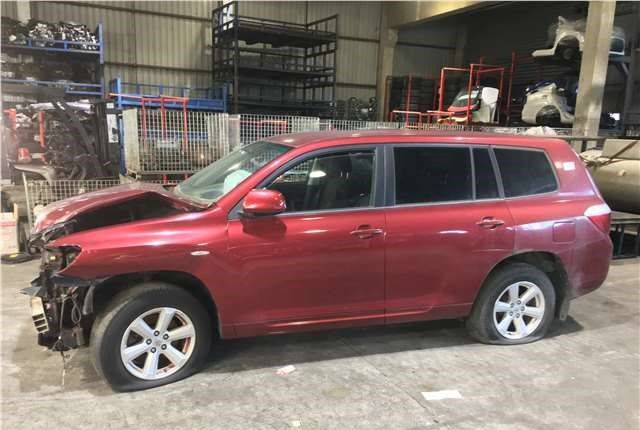 Разбор на запчасти Toyota Highlander 2