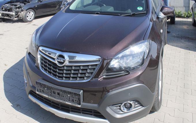 В разборе Opel mokka