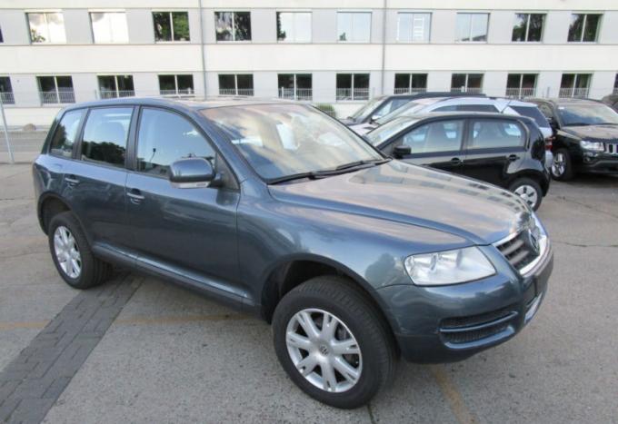 Volkswagen Touareg 2005г, на запчасти