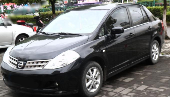 Nissan Tiida C11 1.6 HR16 АКПП Toyota Auris дверь