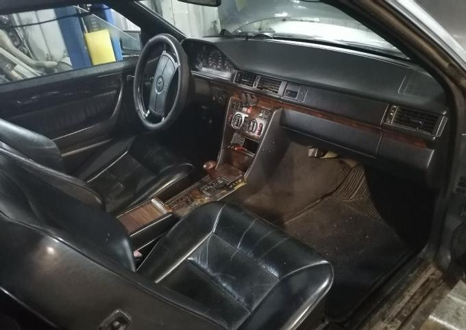 Mercedes-Benz W124 купе в разборе м 104 АКПП 5 ст