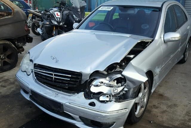 Разобран на запчасти Mercedes C W203 2000-2007