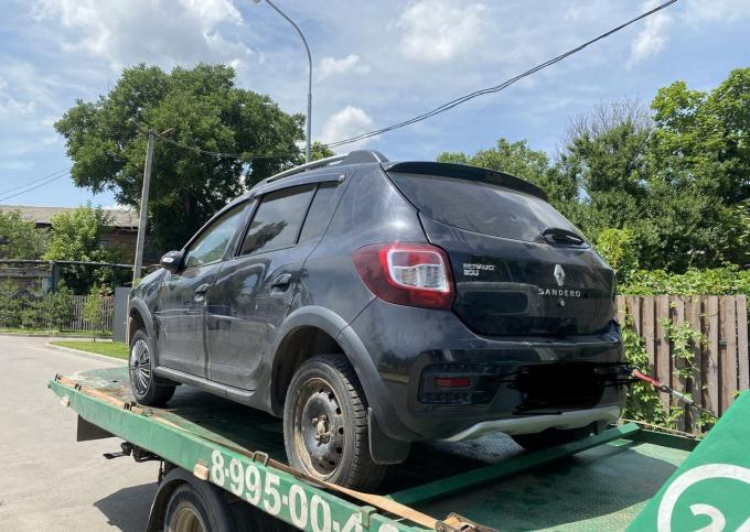 В разборе Renault Sandero Stepway 2 Рено Сандеро 2