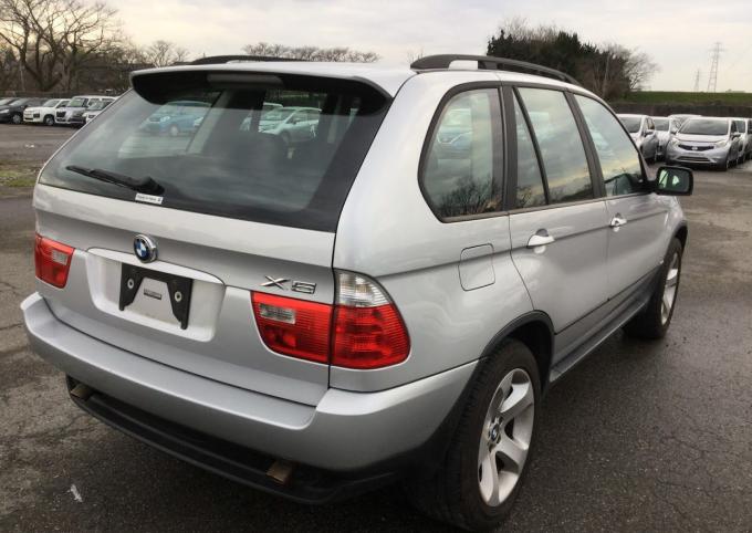 В разборе BMW X5 E53 M54