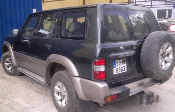 Nissan Patrol Y61 2002 г на запчасти