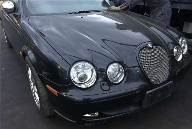 Разбор на запчасти Jaguar S-type