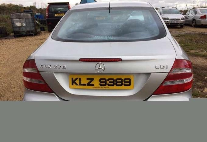 Mercedes benz W203 2,2CDI 2003г. По запчастям