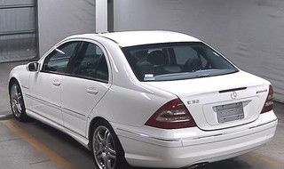 W203 C32 AMG из Японии в полный разбор