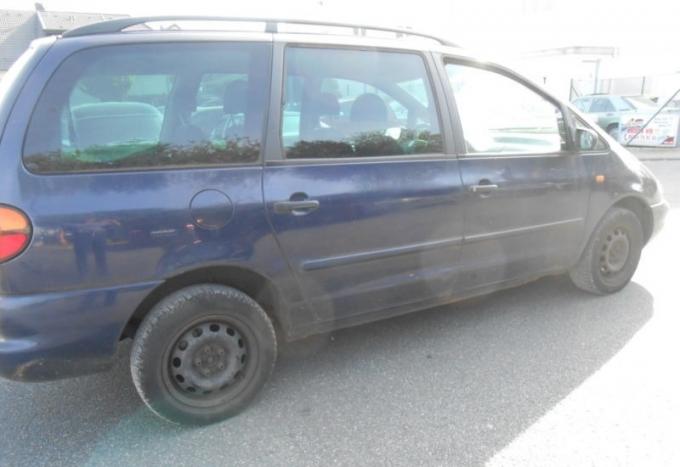 Volkswagen Sharan 1999 г на запчасти