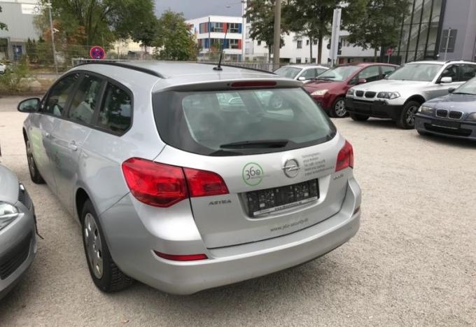 Opel Astra J 2011г, на запчасти