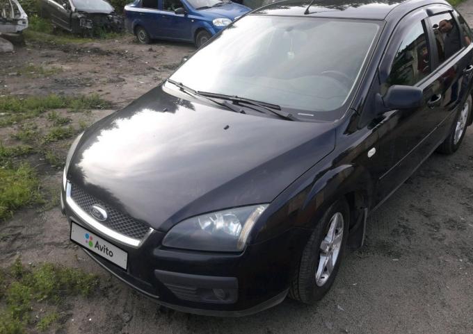 Ford Focus 1.8мт, 2007, битый, 135000км