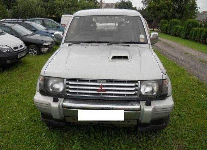 Mitsubishi Pajero 2.8TD 4M40 98г. на запчасти