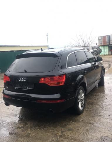 Запчасти на Audi Q7 2007 4.2 BAR