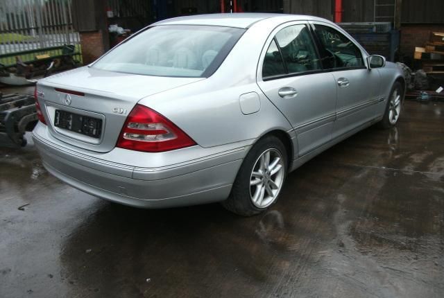 Разбор на запчасти Mercedes C W203 2000-2007