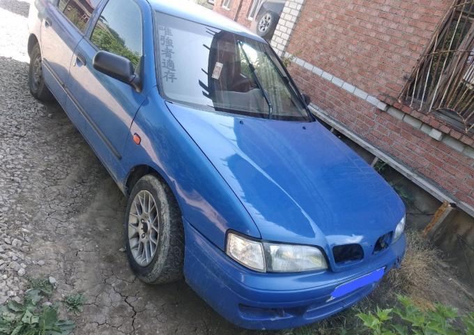 Nissan Primera P11 SR18 седан в разборе