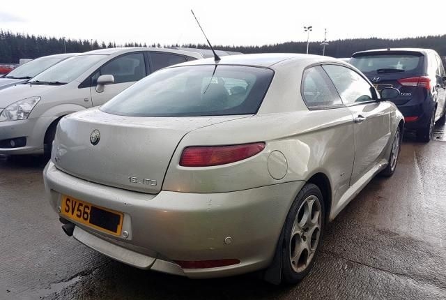 В разборе Alfa Romeo GT