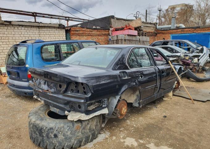 BMW E38