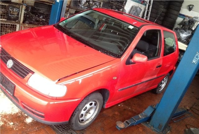 Разбор на запчасти Volkswagen Polo 1994-1999