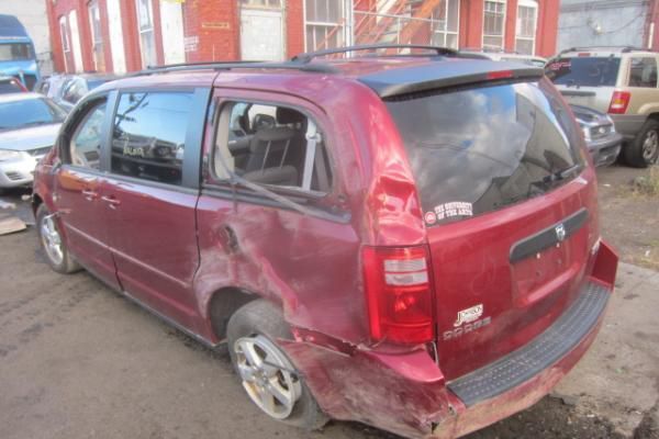 Разбор на запчасти Dodge Caravan 2008