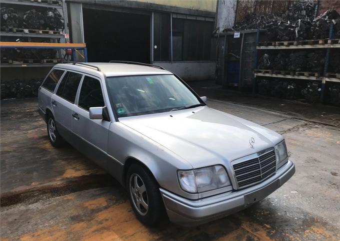 Разбор на запчасти Mercedes 124 E