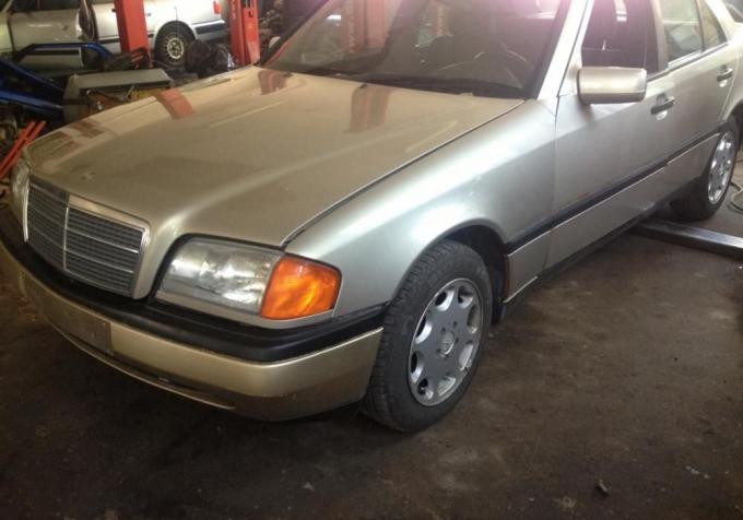 Разобран на запчасти Mercedes C W202 1993-2000