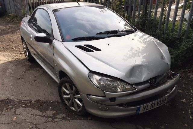 Разбор на запчасти Peugeot 206