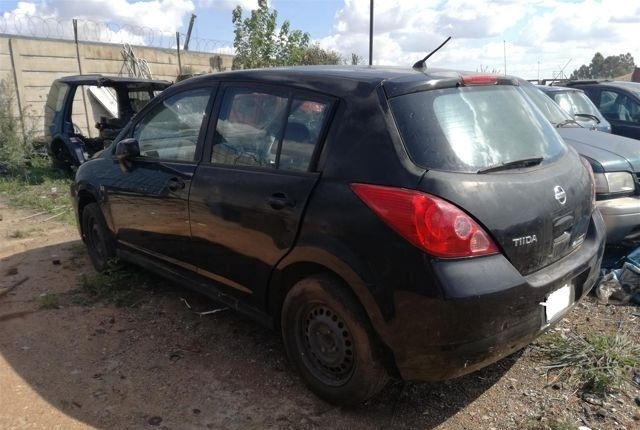 Разборка Nissan Tiida C11 2005