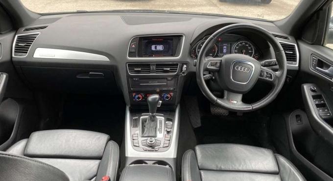 Audi Q5 2011 г на запчасти