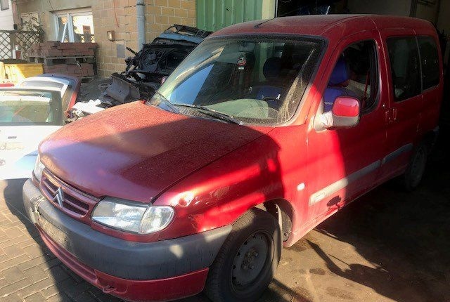 Разбор на запчасти Citroen Berlingo 1997-2002