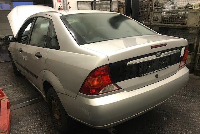 Разбор на запчасти Ford Focus 1 1998-2004