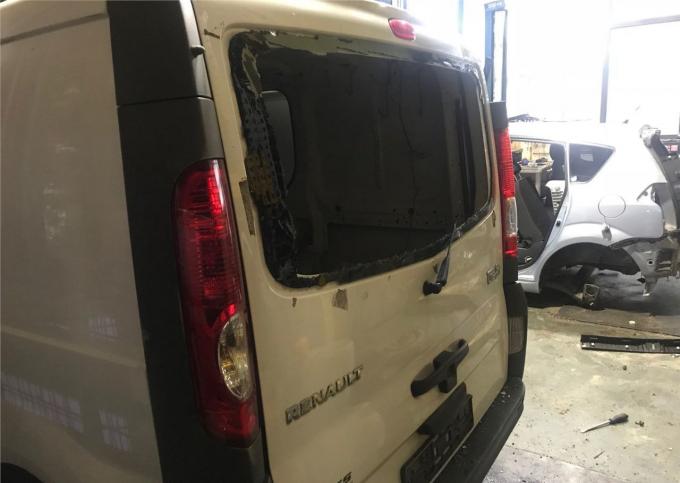 Разбор на запчасти Renault Trafic