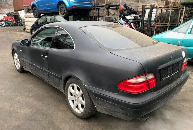 Разбор на запчасти Mercedes CLK W208 1997-2002