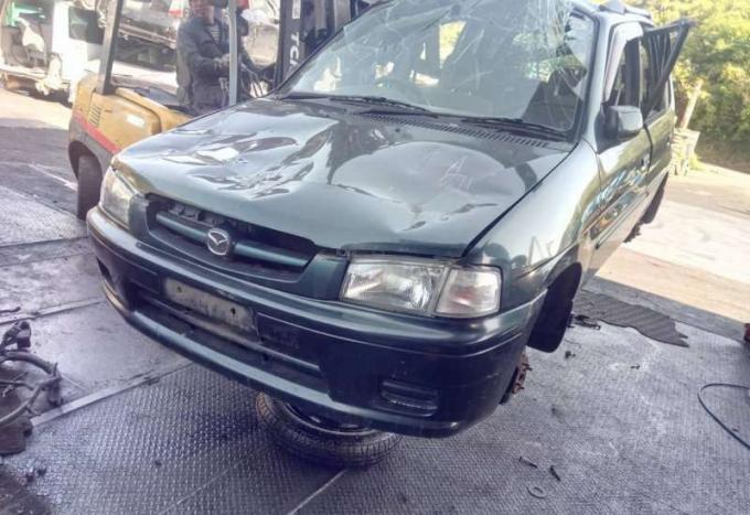 Mazda Demio DW3W в разбор