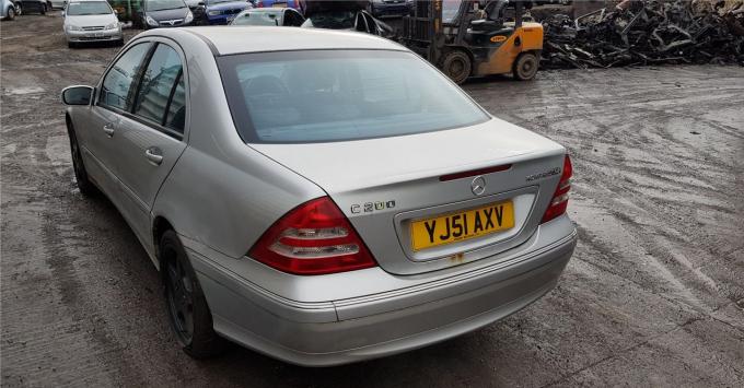 Разобран на запчасти Mercedes C W203 2000-2007